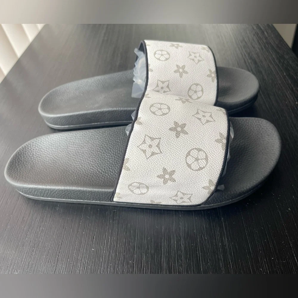 Classic Black and Gray monogram Slide Sandals size 45 EU